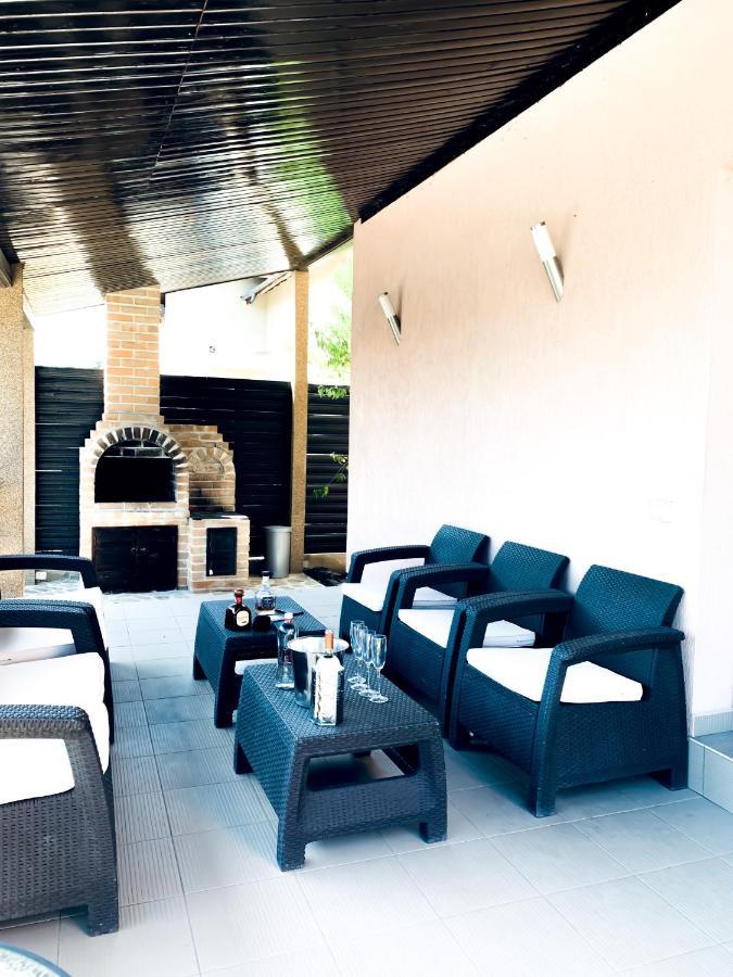 Luxury 3 Bedroom Pool Villa Gulia Esterno foto