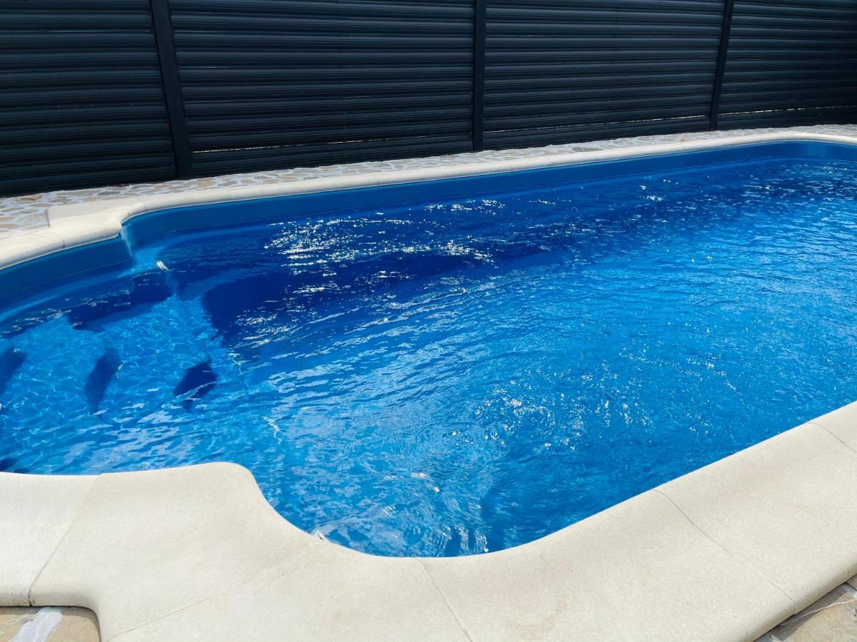 Luxury 3 Bedroom Pool Villa Gulia Esterno foto